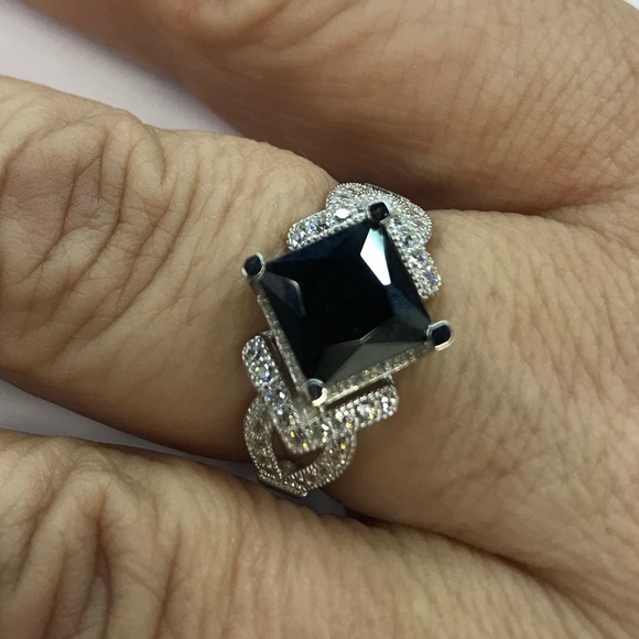 A Stunning 3 Ct Sterling Silver Pave Black CZ Ring - Picture 5 of 8